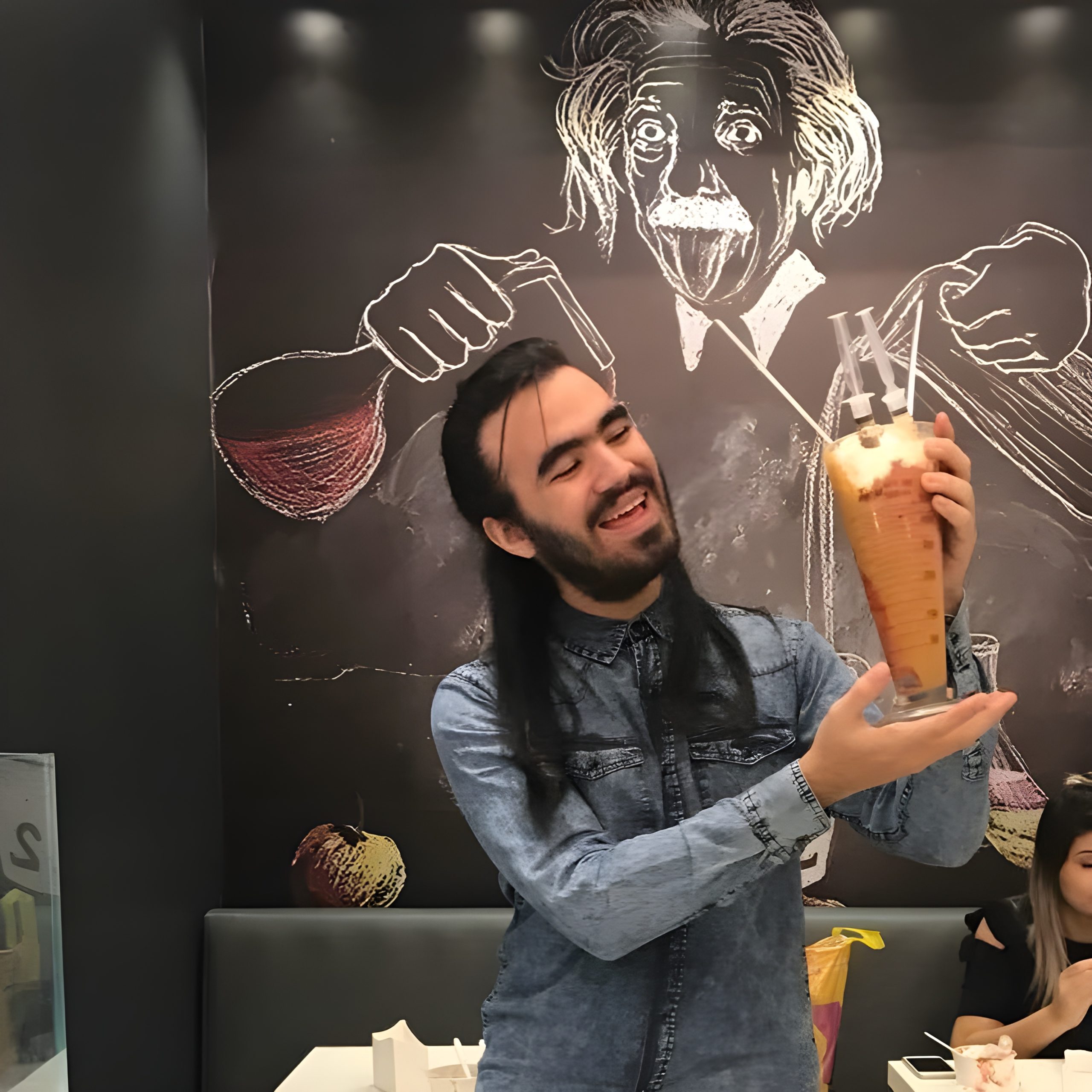 22157622_923432974492616_6212198451636076544_n